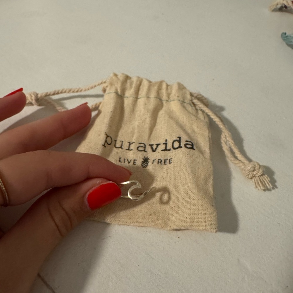 Pura Vida Silver Ring with Tan Pouch